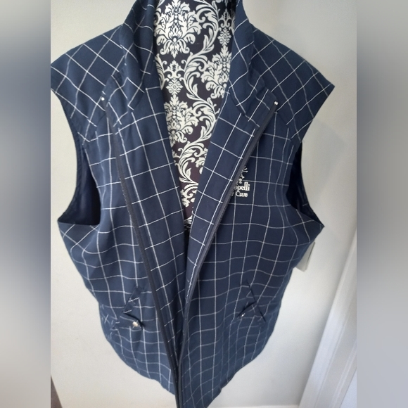 Bette and Court vest - Picture 2 of 4